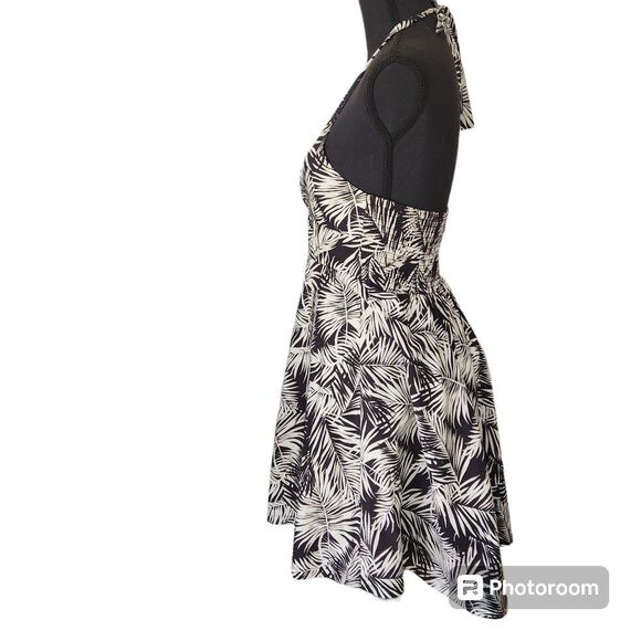 VINTAGE H&M Palm Leaf Print Halter Dress Black and White Flair Skirt fully lined - Picture 4 of 14